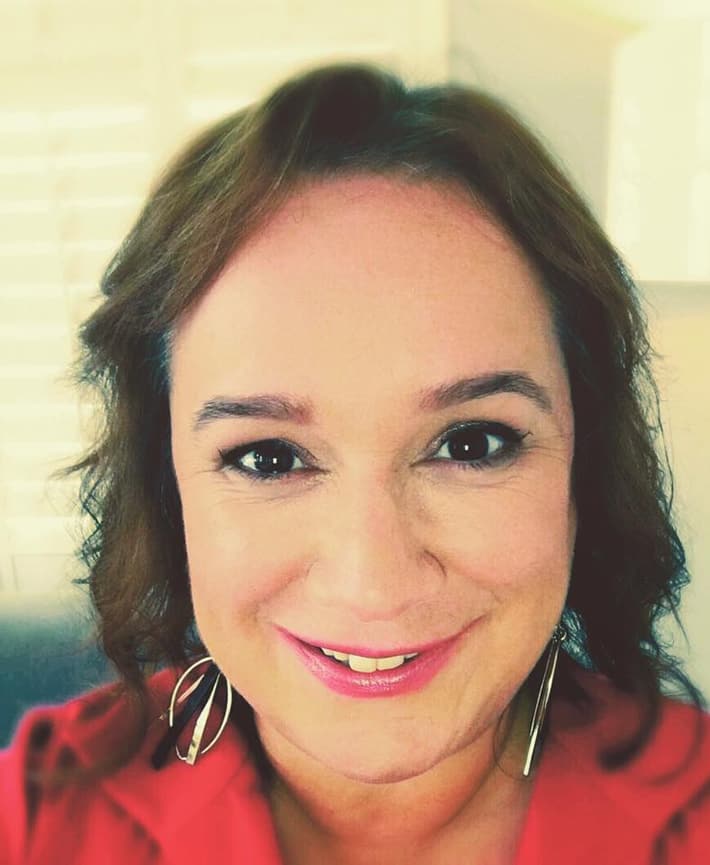 Linda Aitchison - Editor in Cheif - Have a Lovely Time