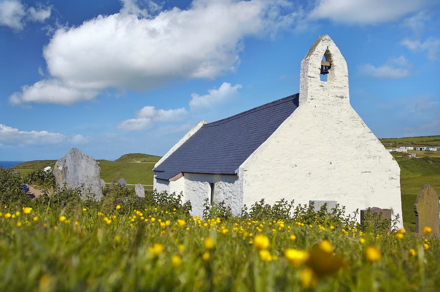 Mwnt, Wales